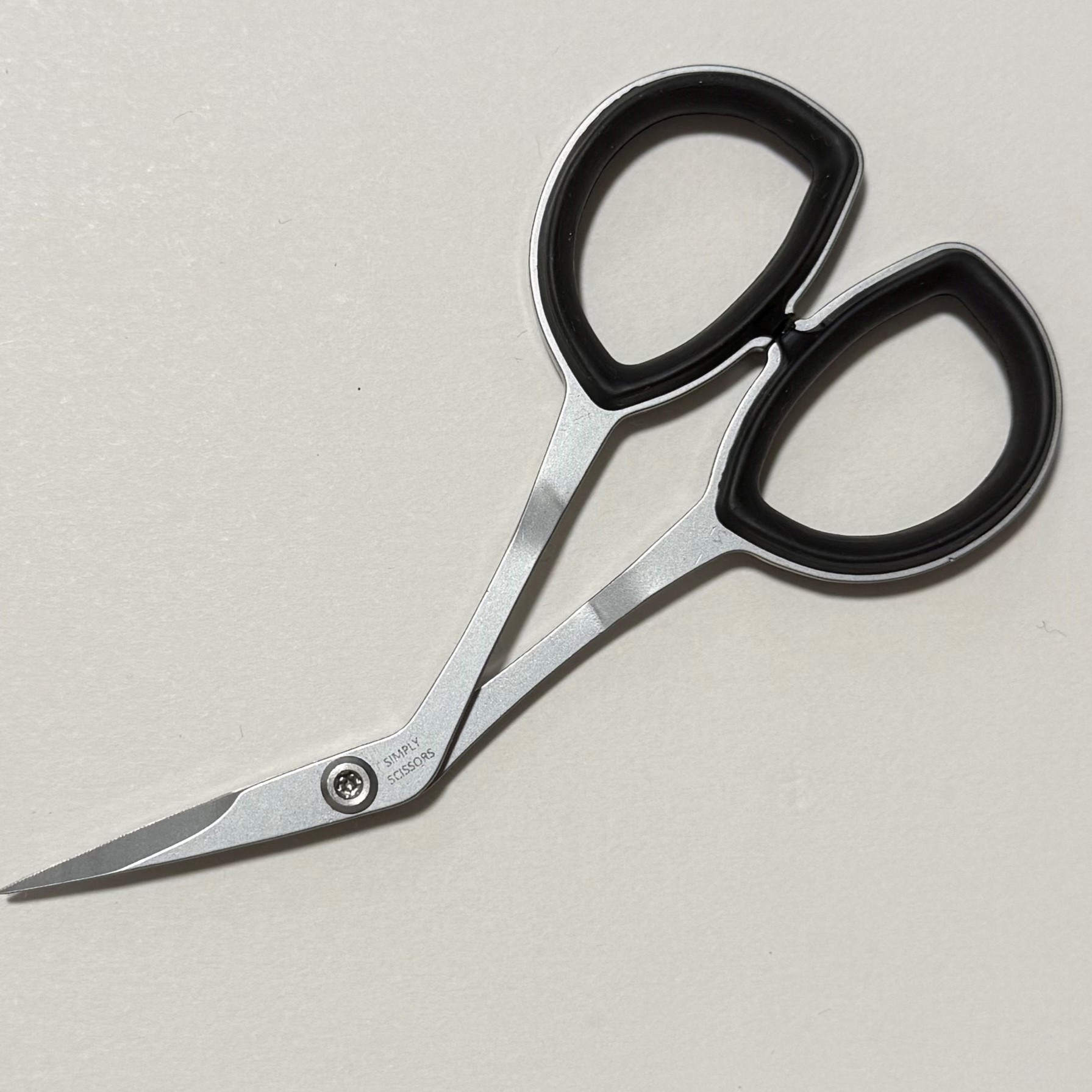 Angled Goldwork Scissors - Golden Hinde