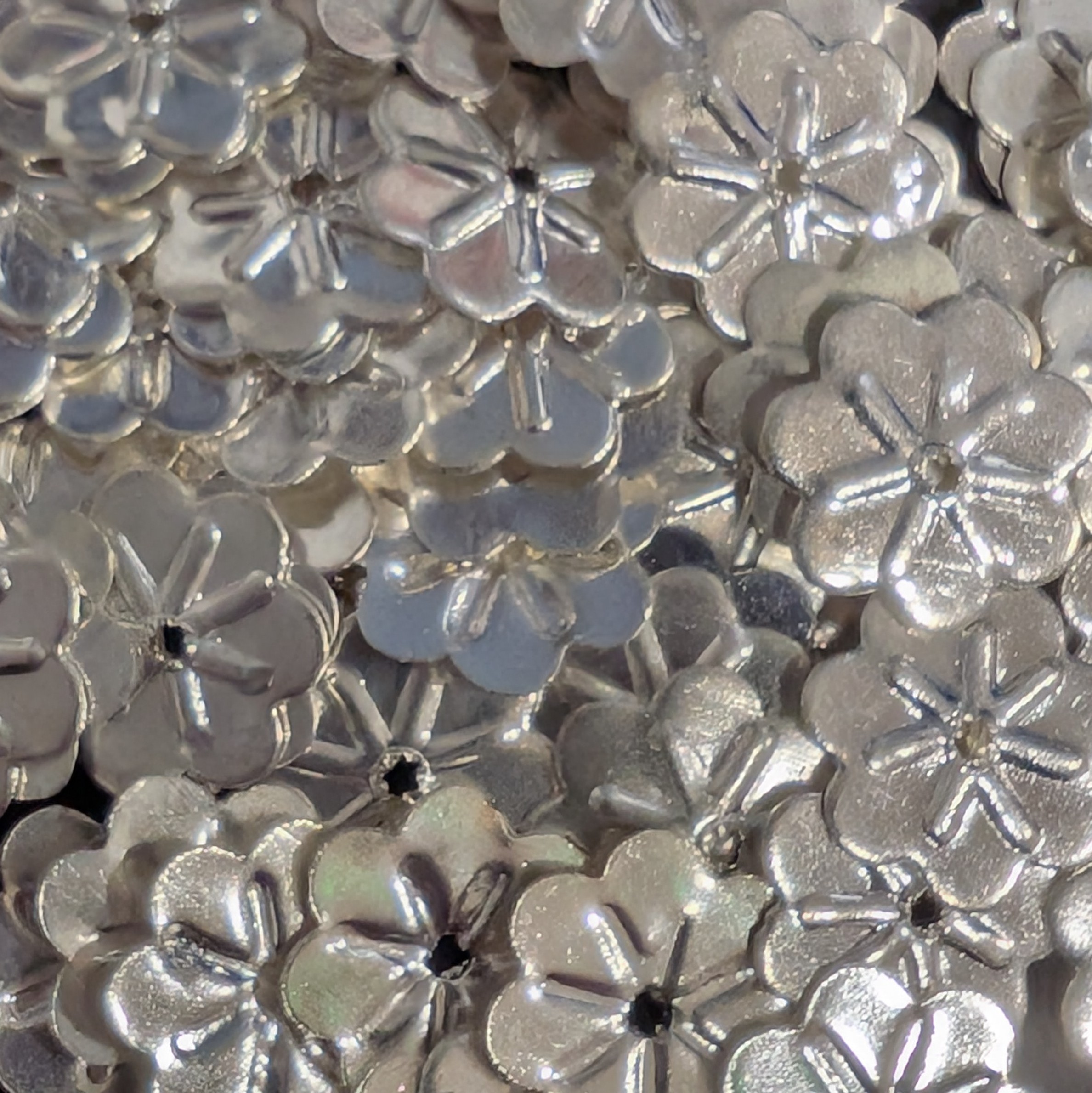 Silver Metal Flower Sequin 9mm
